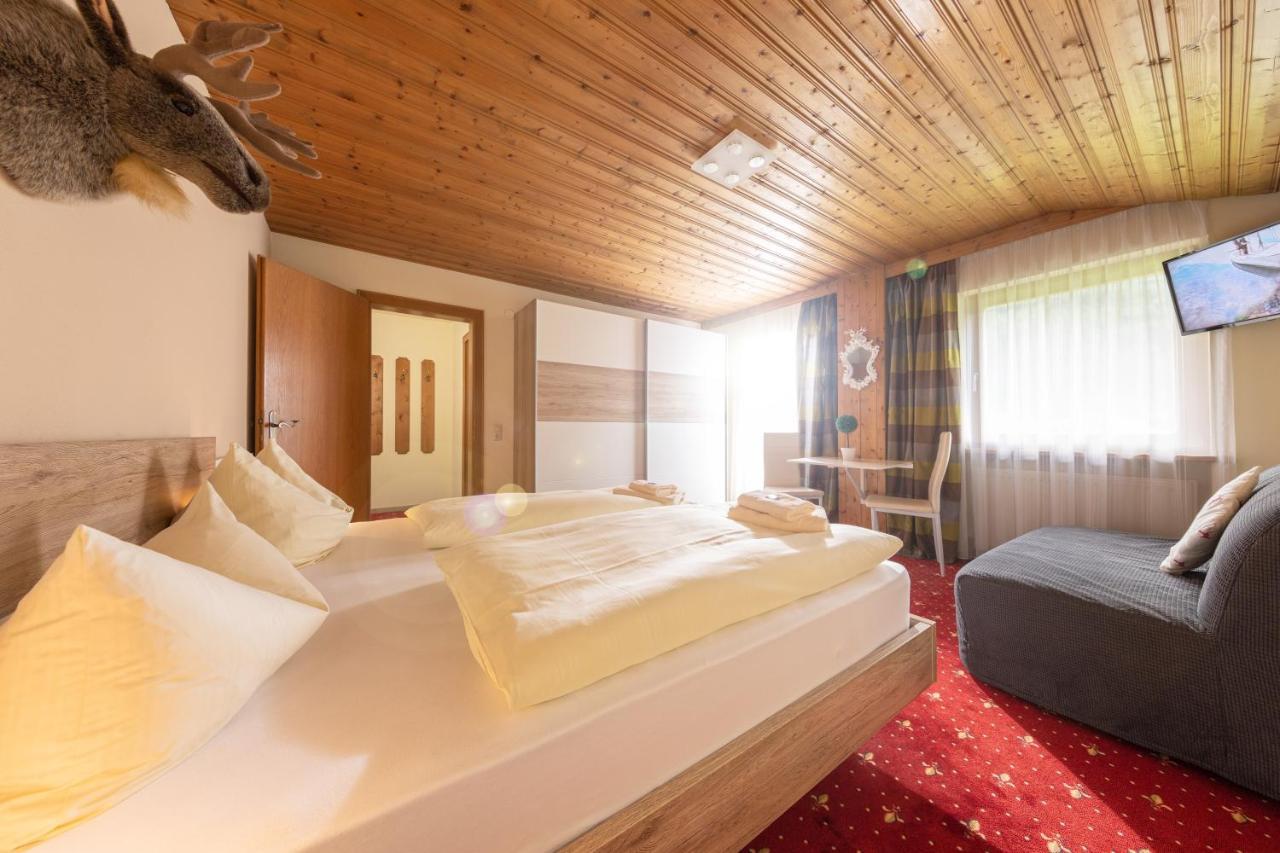 T3 Pension Wald Am Arlberg Extérieur photo