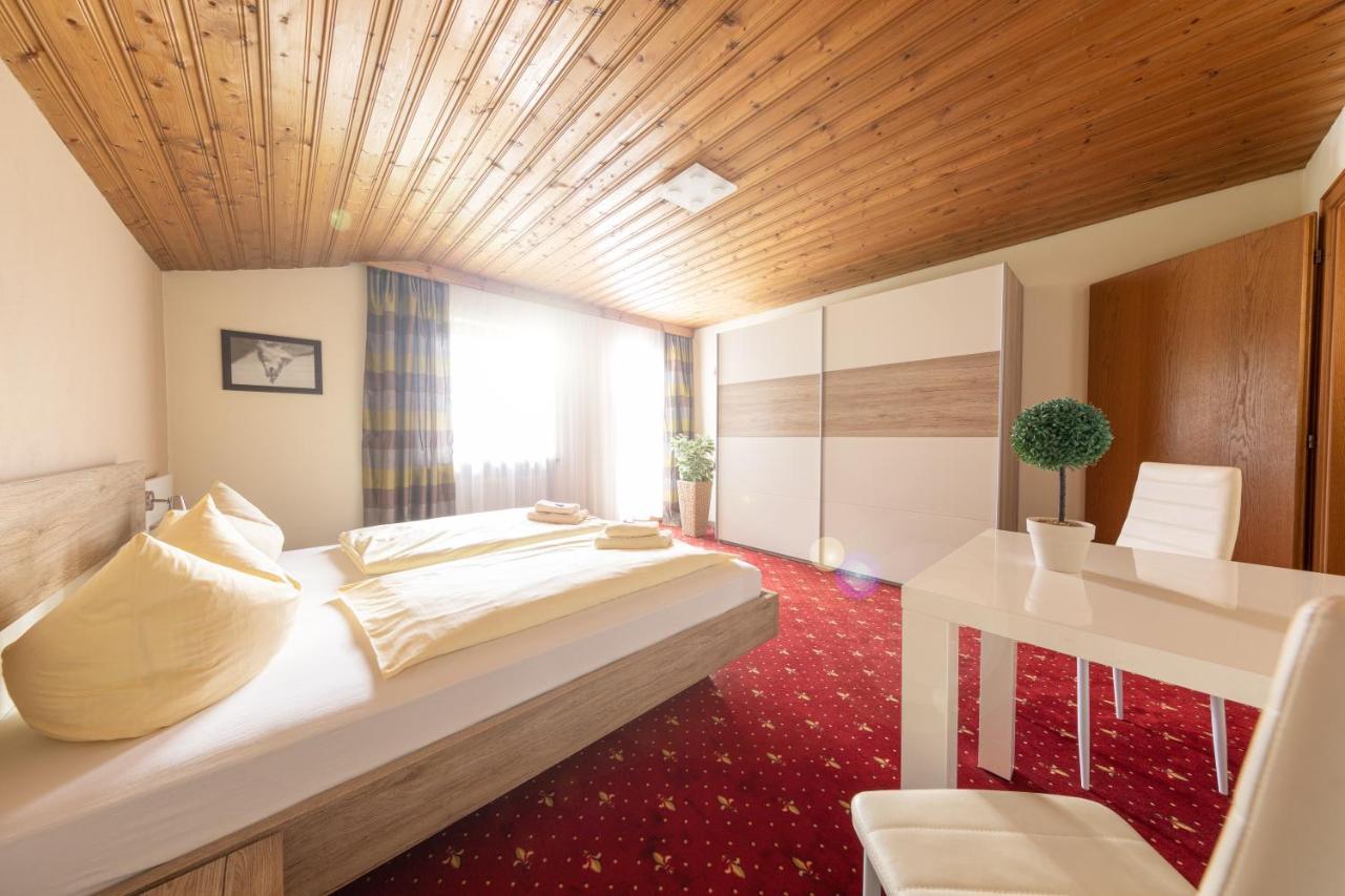 T3 Pension Wald Am Arlberg Extérieur photo